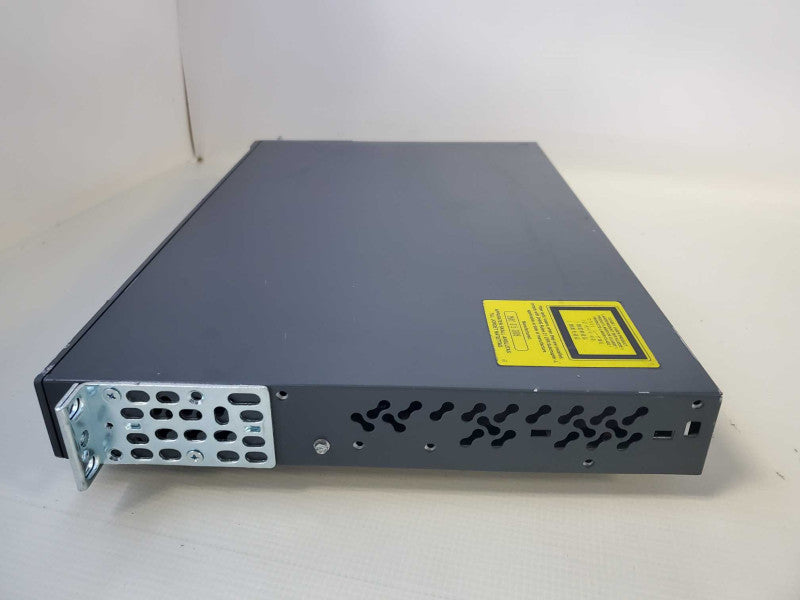 Cisco WS-C3750-48TS-S 48 Port Network Switch )