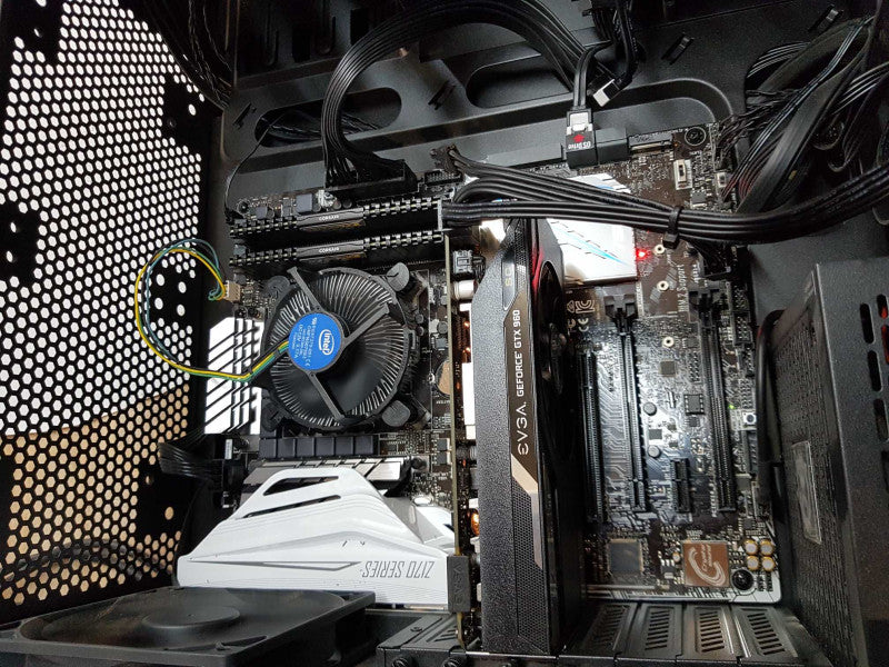 Custom PC - Intel i5-6600 @ 3.30 GHZ 16GB DDR4, Evga GTX 960 4GB, 650W PSU