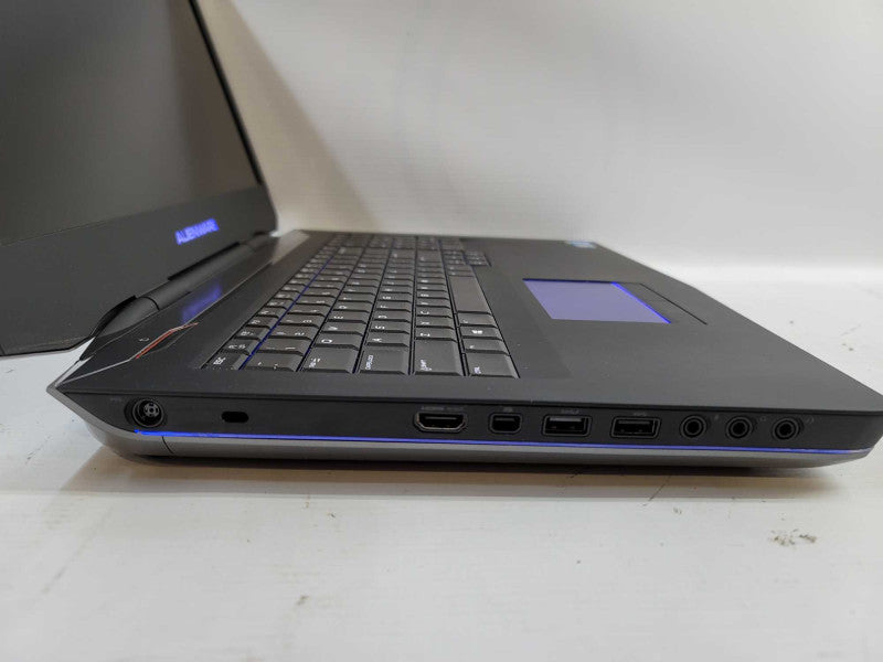 Alienware 17 Gaming Laptop i7-4940MX, 4GB Nvidia GeForce GTX 880M, 32GB DDR3, 2TB HDD Î²