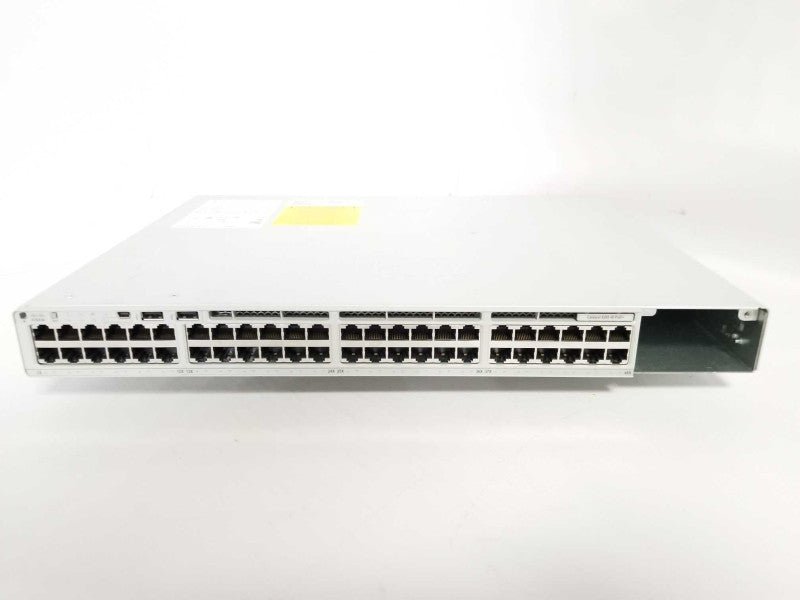 Cisco C9200-48P-E Catalyst 9200 48-Port Gigabit PoE+ Switch, 1x PSU Q_
