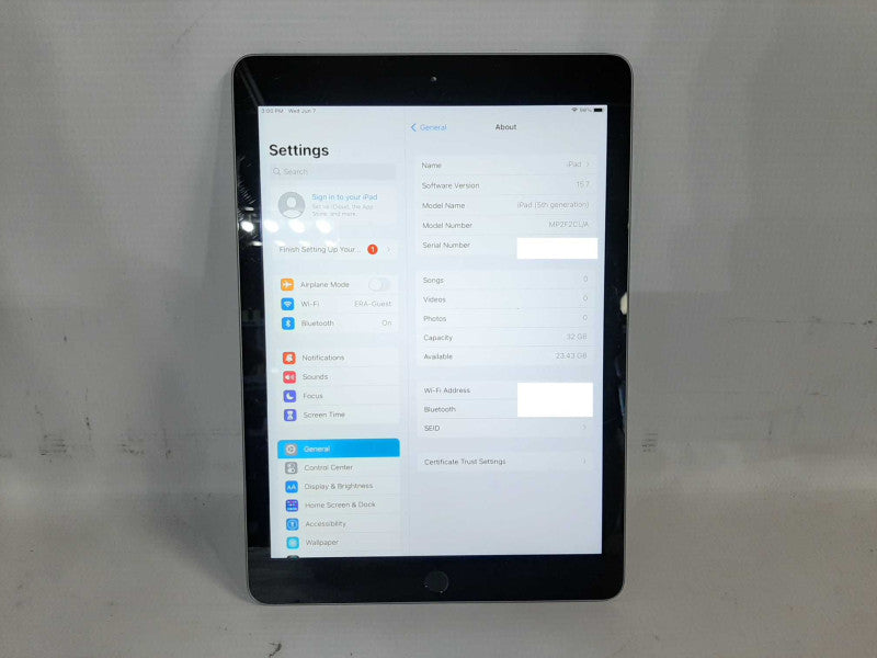 Apple iPad 5 A1822 32GB $