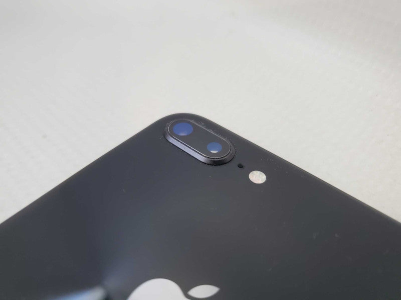 Apple iPhone 8 Plus - 64GB - Space Gray (Unlocked) A1897 *READ* )