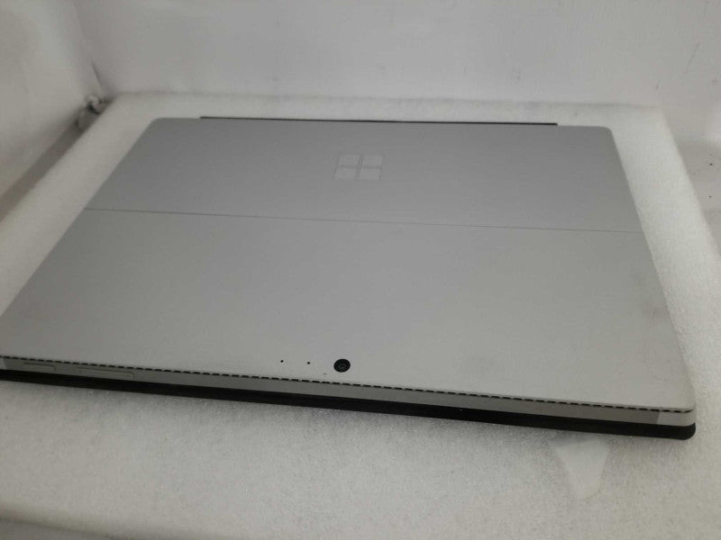 Microsoft Surface Pro 4 - i5-6300U 2.4GHz, 8GB RAM, 256GB SSD
