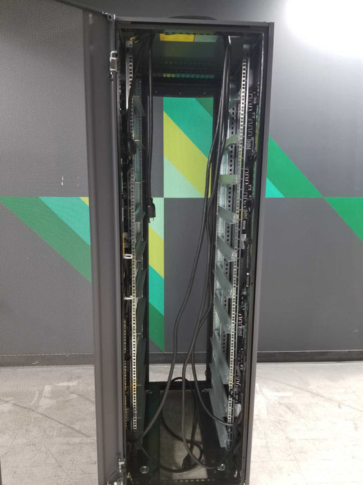 NETAPP NAC-0501 42U SERVER RACK CABINET w/ 2x Spectrum Power 72A-130BMLEN-02  _