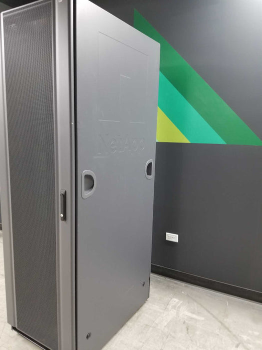 NETAPP NAC-0501 42U SERVER RACK CABINET w/ 2x Spectrum Power 72A-130BMLEN-02  _
