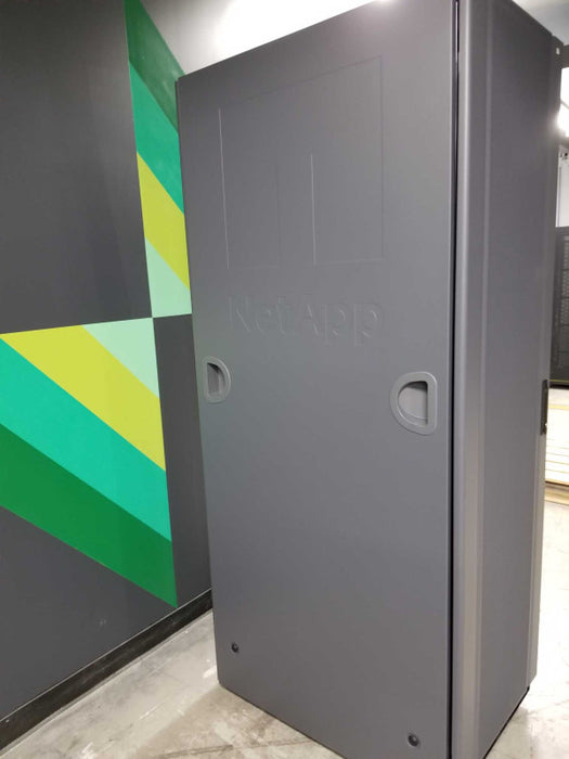NETAPP NAC-0501 42U SERVER RACK CABINET w/ 2x Spectrum Power 72A-130BMLEN-02  _