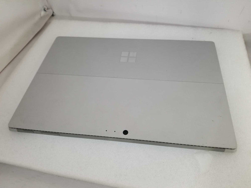 Microsoft Surface Pro 4 - i5-6300U 2.4GHz, 4GB RAM, 128GB SSD - READ