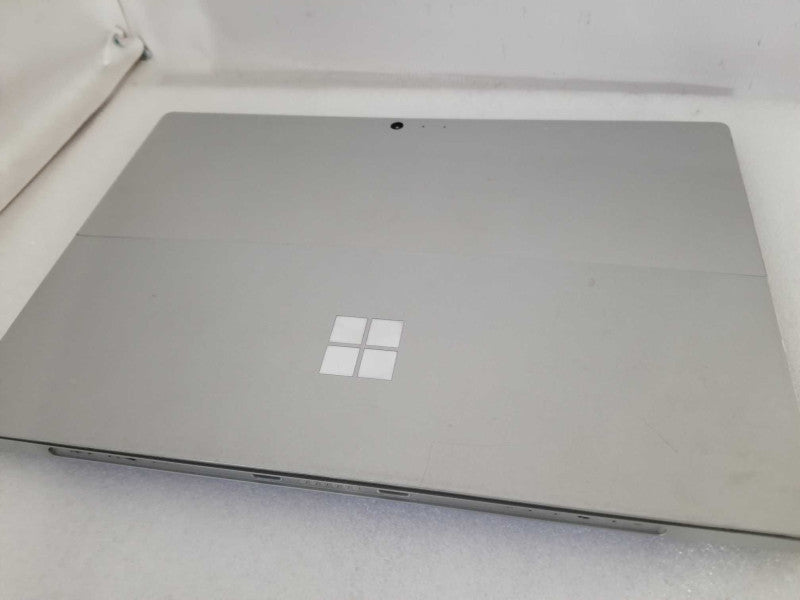 Microsoft Surface Pro 4 - i5-6300U, 4GB RAM, 128GB SSD - READ