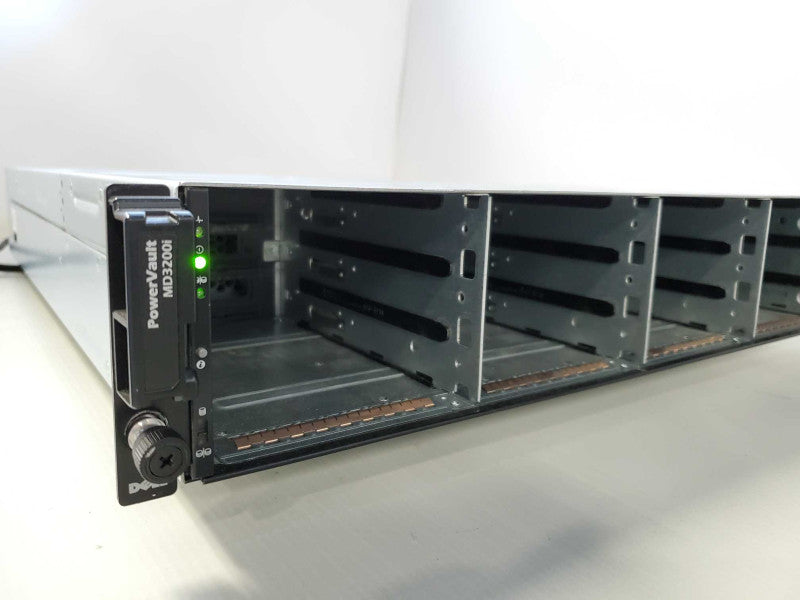 Dell PowerVault MD3200i With 1x MD32 Series Controller E02M 0770D8 )