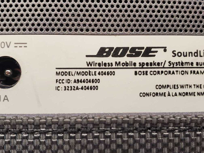 Bose SoundLink Bluetooth Mobile Wireless Speaker Model 404600 (READ) |