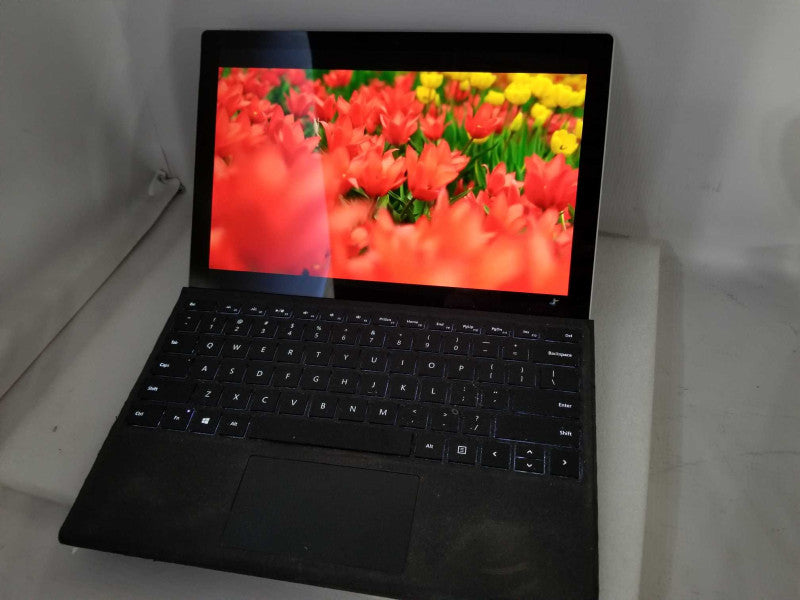 Microsoft Surface Pro 5 - i5-7300U 2.6GHz, 16GB RAM, 256GB SSD - READ