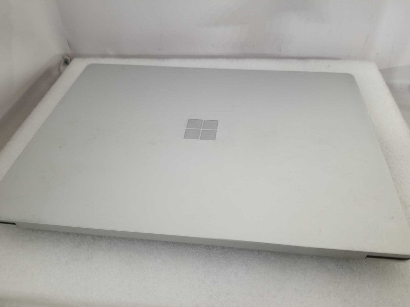 Microsoft Laptop - i7-7660U 2.5GHz, 8GB RAM, 256GB SSD - READ