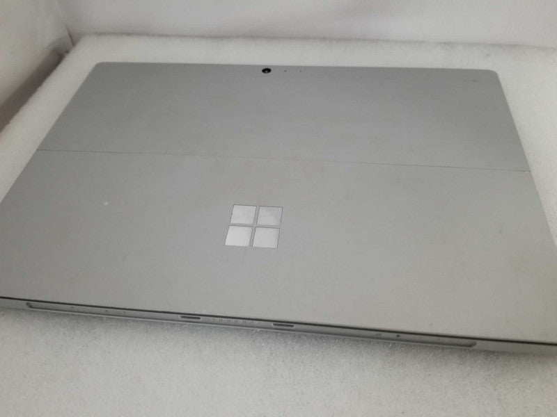 Microsoft Surface Pro 4 - i5-6300U, 4GB RAM, 128GB SSD - READ