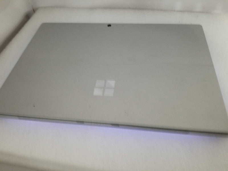 Microsoft Surface Pro 4 - i5-6300U 2.4GHz, 4GB RAM, 128GB SSD - READ