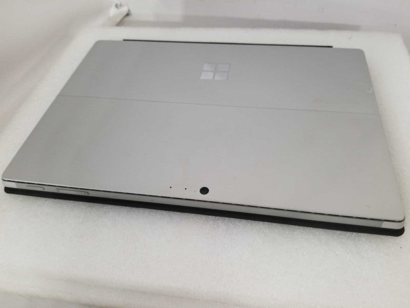 Microsoft Surface Pro 5 - i5-7300U 2.6GHz, 4GB RAM, 128GB SSD - READ