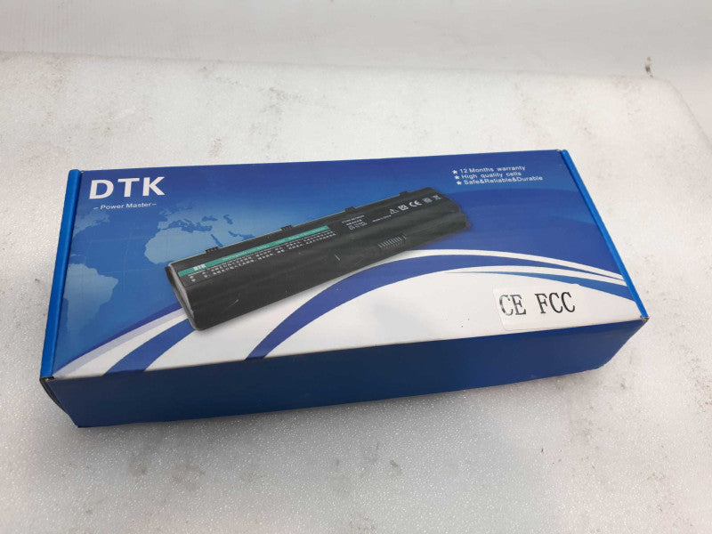 Laptop Battery For DELL Vostro 1450 3550 3750 3450 13R 14R 15R 17R UM8 Q&