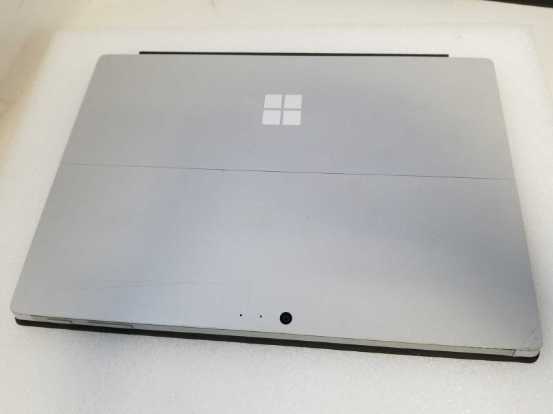 Microsoft Surface Pro 4 - i5-6300U, 4GB RAM, 128GB SSD - READ