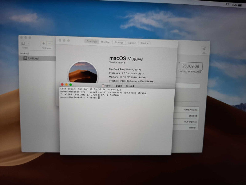 MacBook Pro 2017 15\\" i7-7700HQ, 16GB DDR3, 256GB SSD Î²