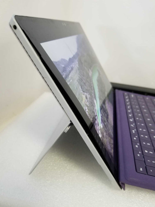 Microsoft Surface Pro 4 - i7-6650U 2.2GHz, 16GB RAM, 256GB SSD - READ