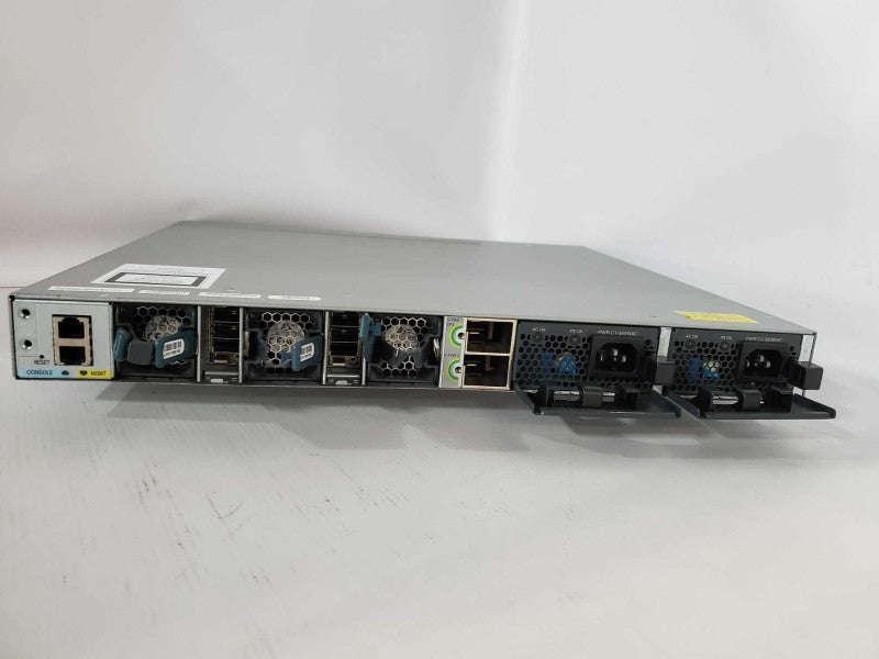 Cisco Catalyst WS-C3850-48T-S 48-Port Gigabit Managed Network Switch )