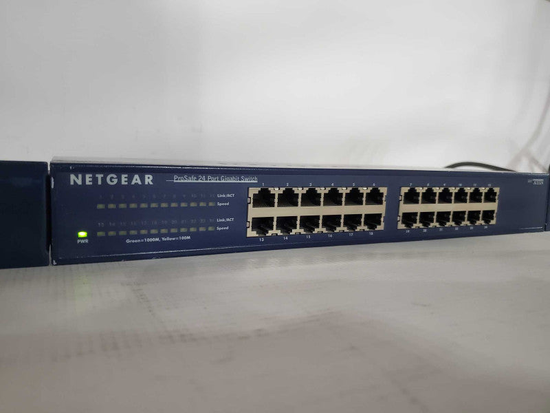 Netgear JGS524 v1 24-Port Gigabit Ethernet Switch RackMount Ears )
