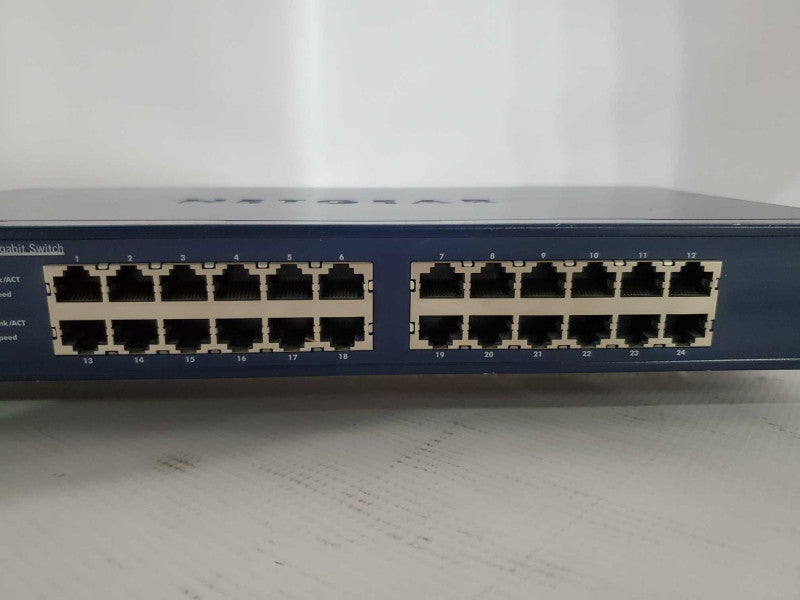 Netgear JGS524 v1 24-Port Gigabit Ethernet Switch RackMount Ears )