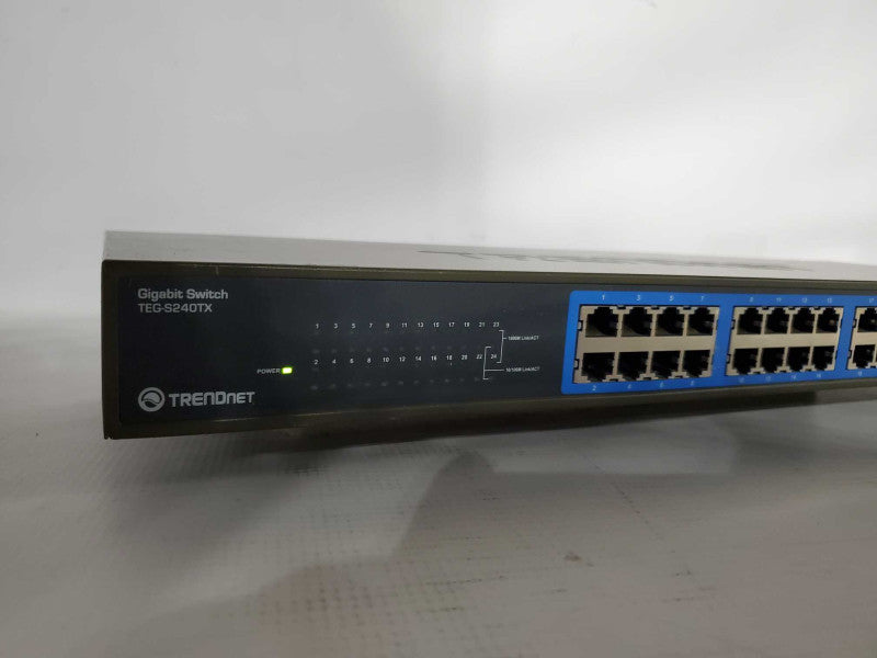 TRENDNET TEG-S240TX 24-Port Rack Mountable Gigabit Network Switch )