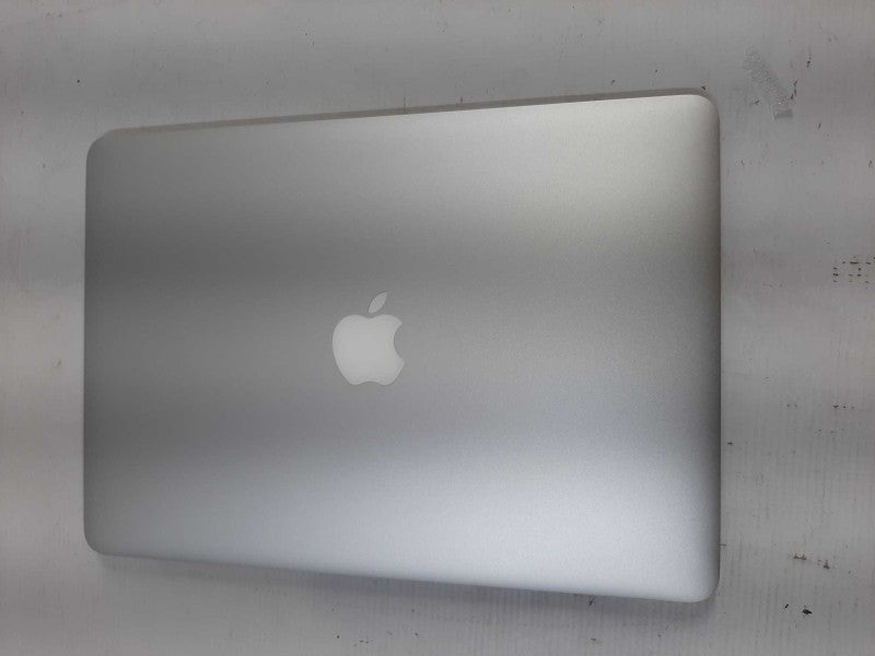 MacBook Air 2015 13\\" i5-5250U @ 1.60GHz 8GB DDR3, 128GB SSD