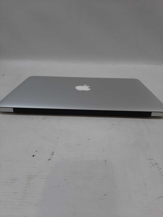 MacBook Air 2015 13\\" i5-5250U @ 1.60GHz 8GB DDR3, 128GB SSD