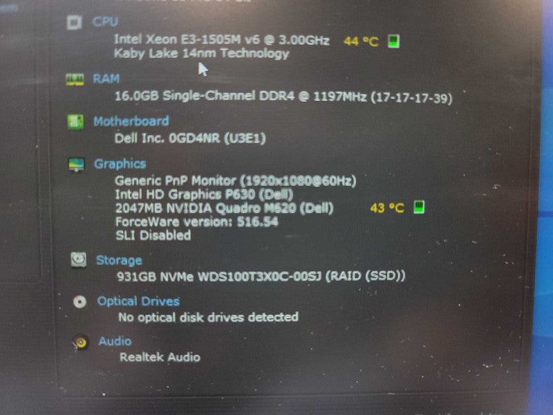 Dell Precision 3520 Xeon E3-1505M v6, 16GB DDR4, 2GB Nvidia Quadro M620, 1TB  Î²