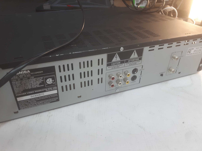 Toshiba VHS Player W804