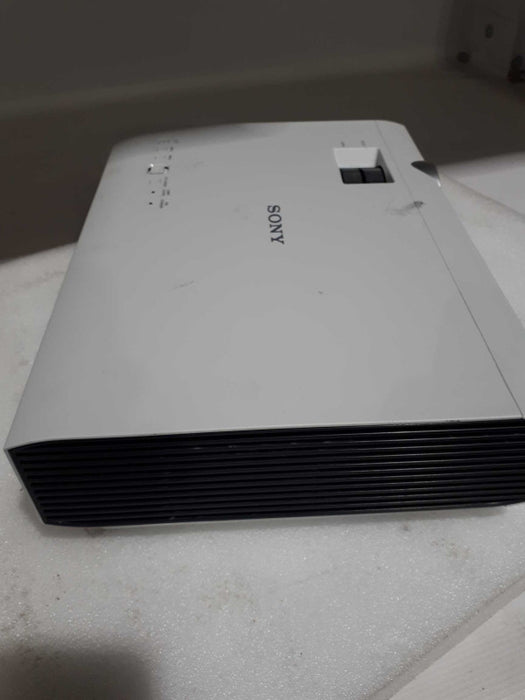 SONY VPL-DX120 Projector &