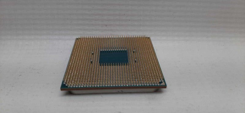 AMD Ryzen 7 3700X AM4 CPU AS-IS UNTESTED @