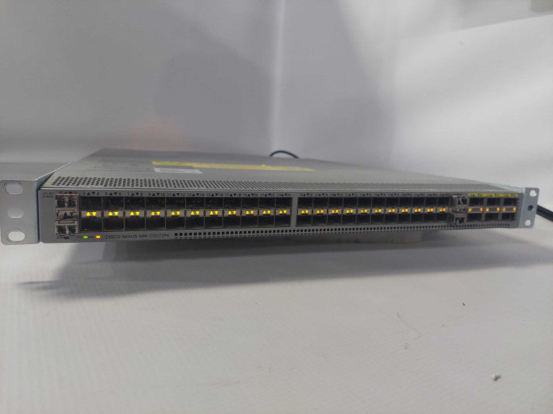 Cisco Nexus N9K-C9372PX-48 Port SFP 10G 6 Port QSFP 40G LAN ENTERPRISE )