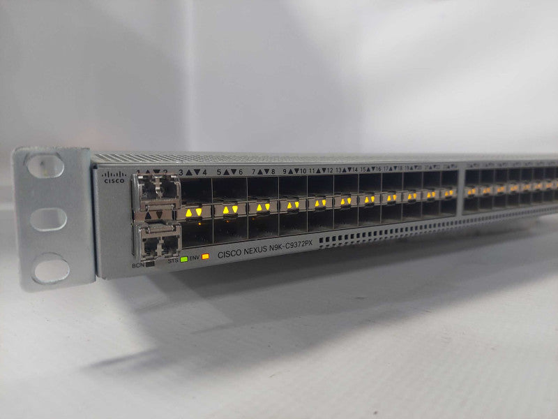 Cisco Nexus N9K-C9372PX-48 Port SFP 10G 6 Port QSFP 40G LAN ENTERPRISE )