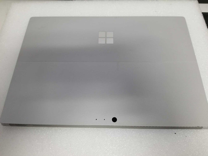 Microsoft Surface Pro 4 - i5-6300U, 4GB RAM, 128GB SSD - READ
