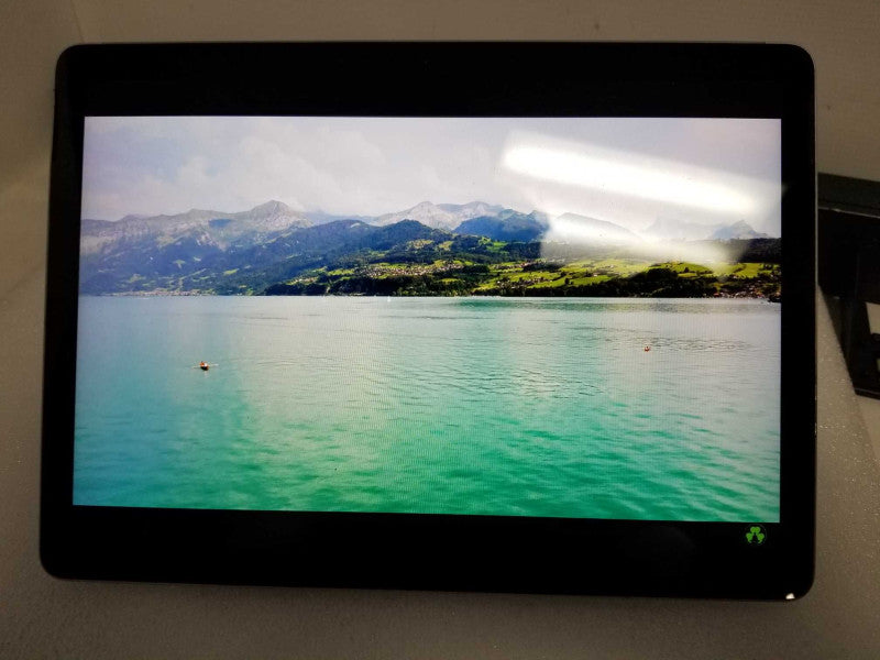 Microsoft Surface Go 2 - m3-8100Y 1.1GHz, 8GB RAM, 128GB SSD