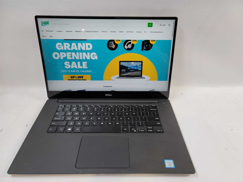 Dell Precision 5520 Xeon E3-1505m V6 @ 3.00GHz, 32GB DDR4, 1TB NVMe Î²
