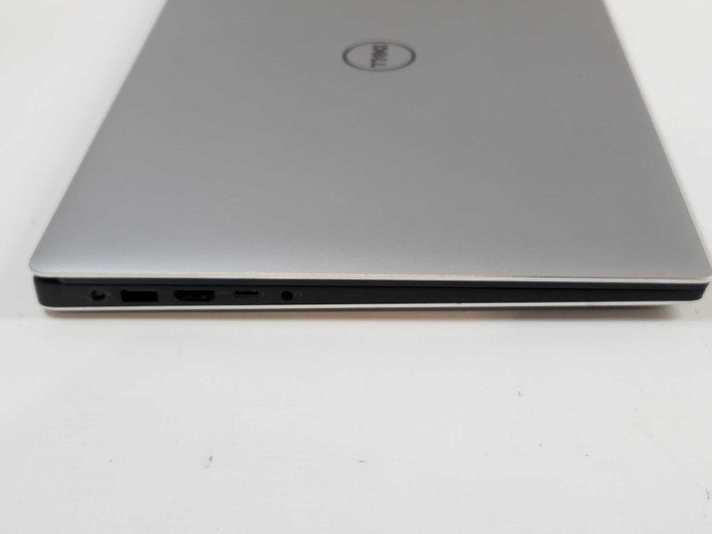 Dell Precision 5520 Xeon E3-1505m V6 @ 3.00GHz, 32GB DDR4, 1TB NVMe Î²