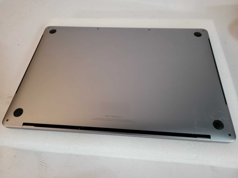 2018 MacBook Pro 15\\" - Intel i9 6-core, 32GB RAM, Radeon Pro 560X, 512GB SSD