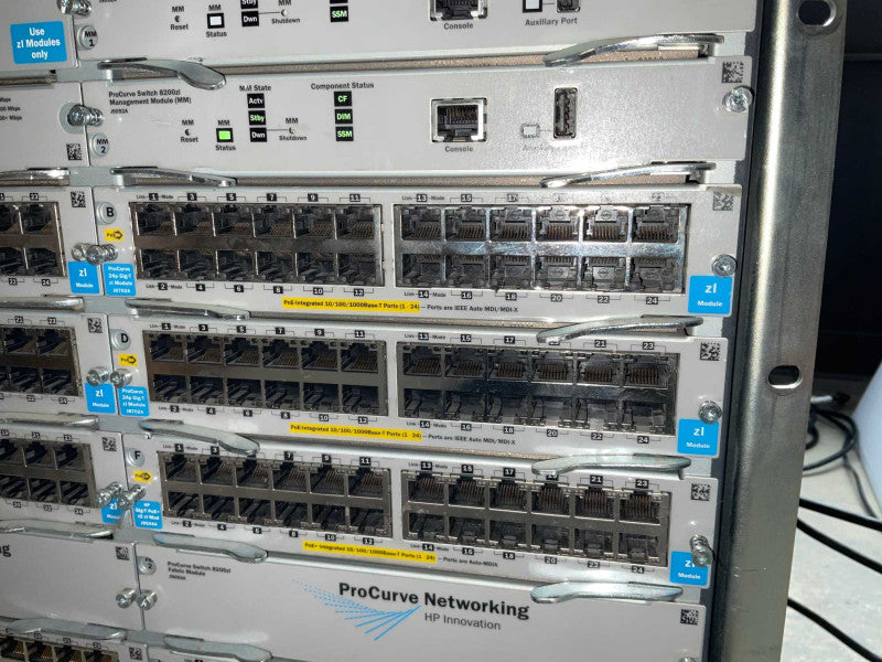HP E8212 zl Switch J9091A POE READ  -