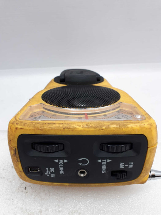 Freeplay Weather Radio NFOW 00  001 504 &