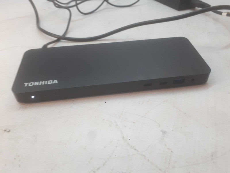Toshiba Thunderbolt 3 Dock  Q