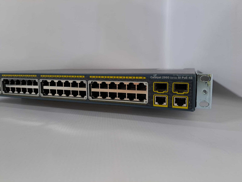 Cisco WS-C2960-48PST-S V05 48 Port PoE Managed Switch Q)