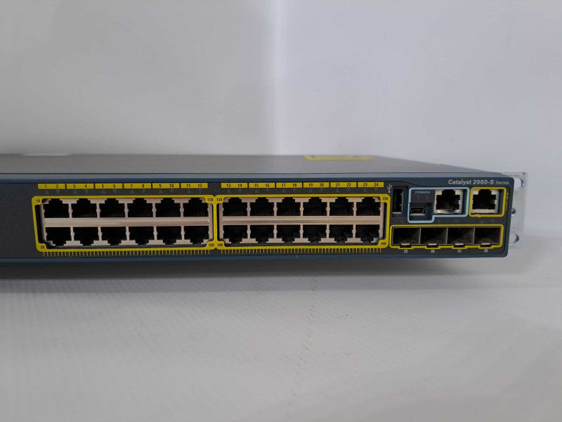 Cisco WS-C2960S-24TS-L V02 24 Port Managed 10/100/1000 Gigabit Switch )