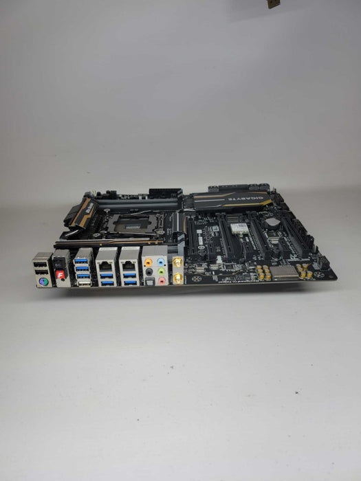GIGABYTE GA-X99-UD5 WIFI
