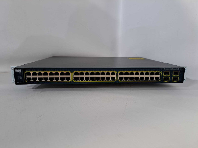 Cisco Catalyst WS-C3560-48PS-S V04 48 Port 10/100 PoE / 4 x SFP )