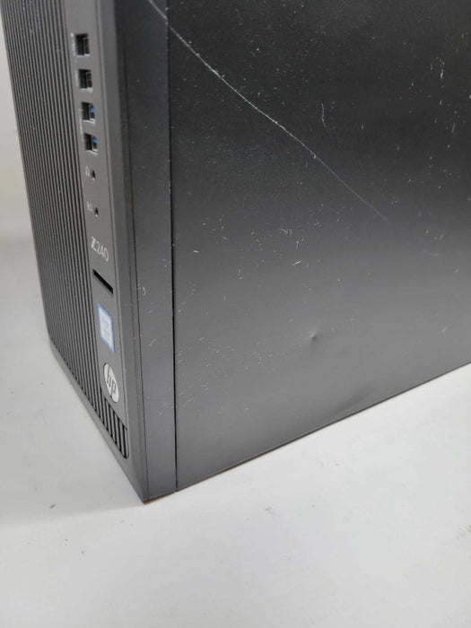 HP Z240 - INTEL XEON E3-1245 v5 @ 3.5GHz - 16GB RAM - NO HDD
