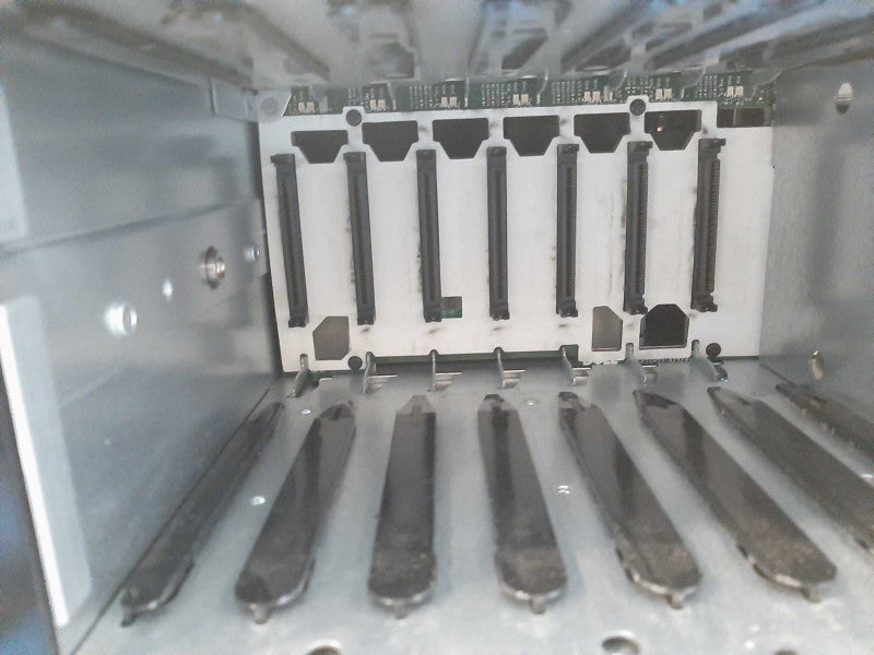 Dell Powervault 220S SCSI Storage Arrays 3.5\\" Q$
