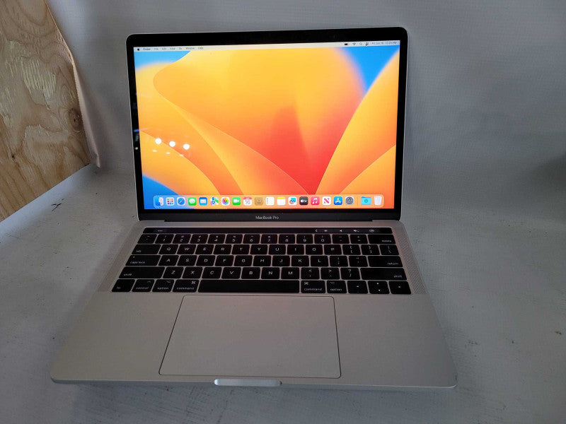 2017 MacBook Pro 13\\" - Intel i7, 16GB RAM, 512GB SSD